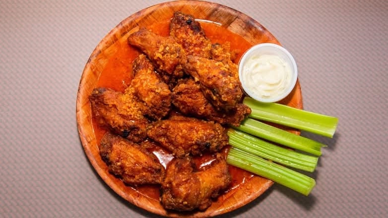Monday - Chicken Wings (10).